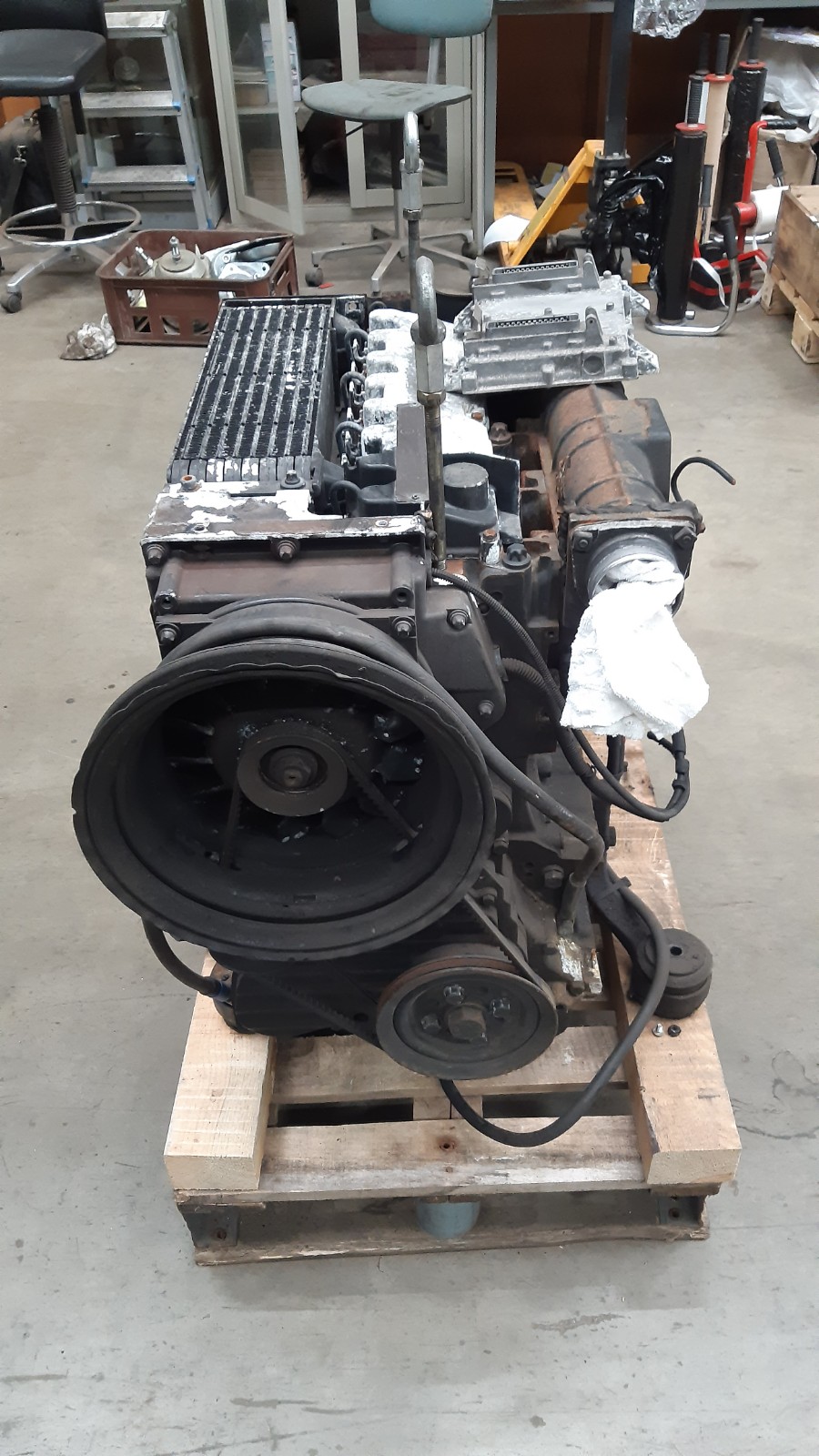 Deutz-F4L-2011-aY215gxgr5yH2V Deutz F4L2011 - 1