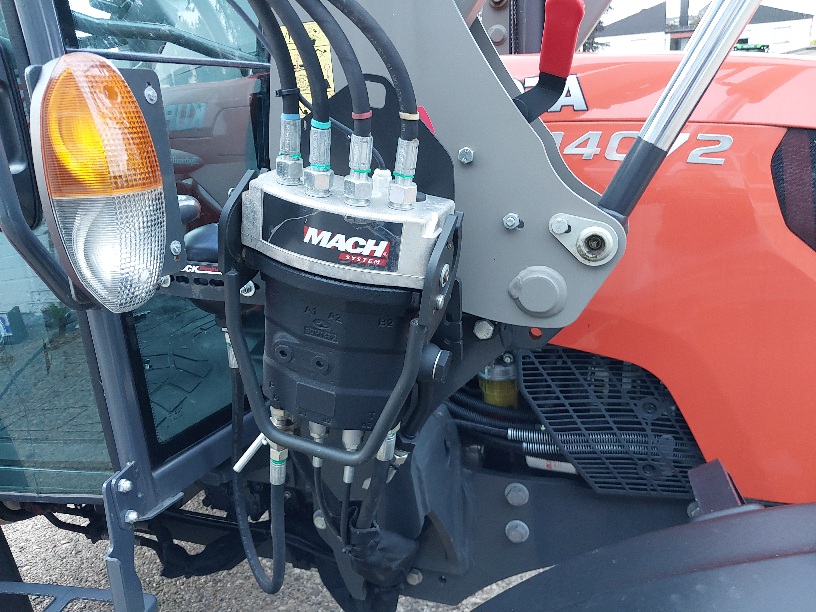 Kubota M 4072