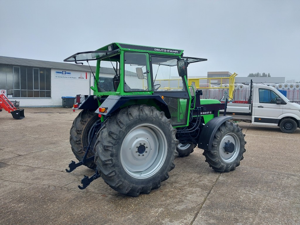 Deutz-Fahr 6807 CA
