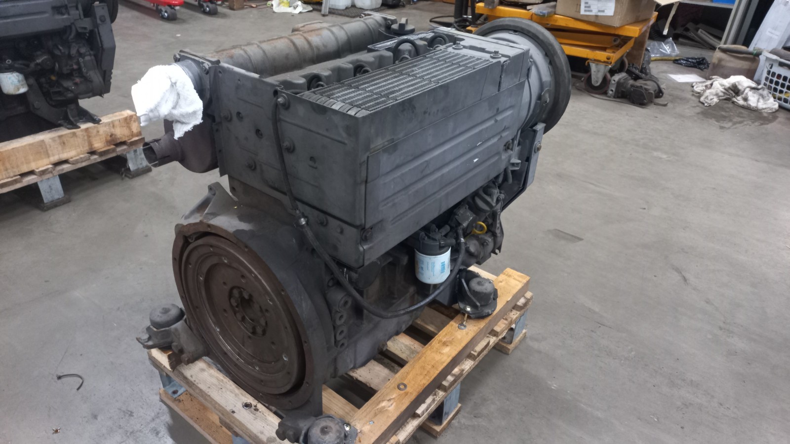 Deutz F4L1011F - 4