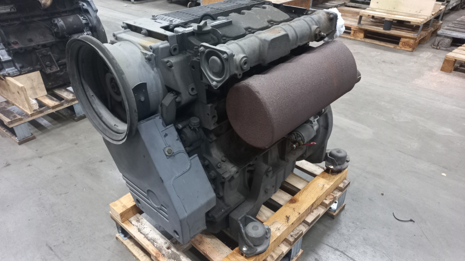 Deutz F4L1011F - 4