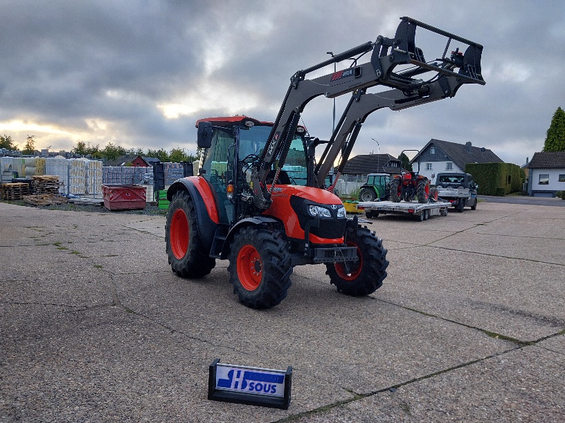 Kubota M 4072
