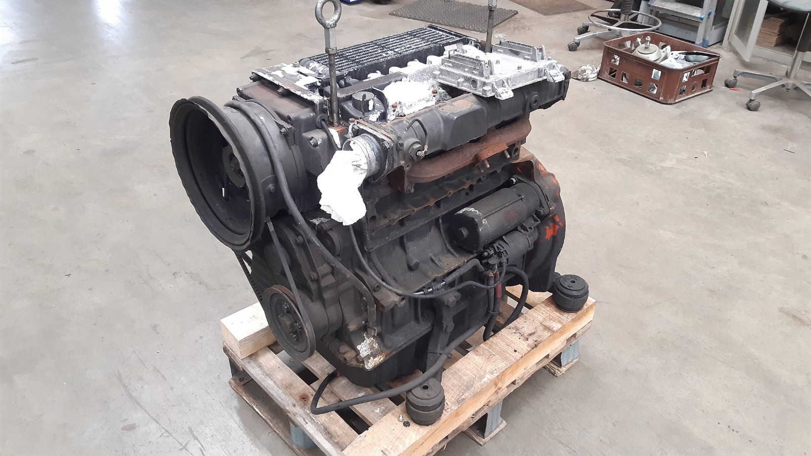 Deutz-F4L-2011-gmRLH6ImrEZds1 Deutz F4L2011 - 1