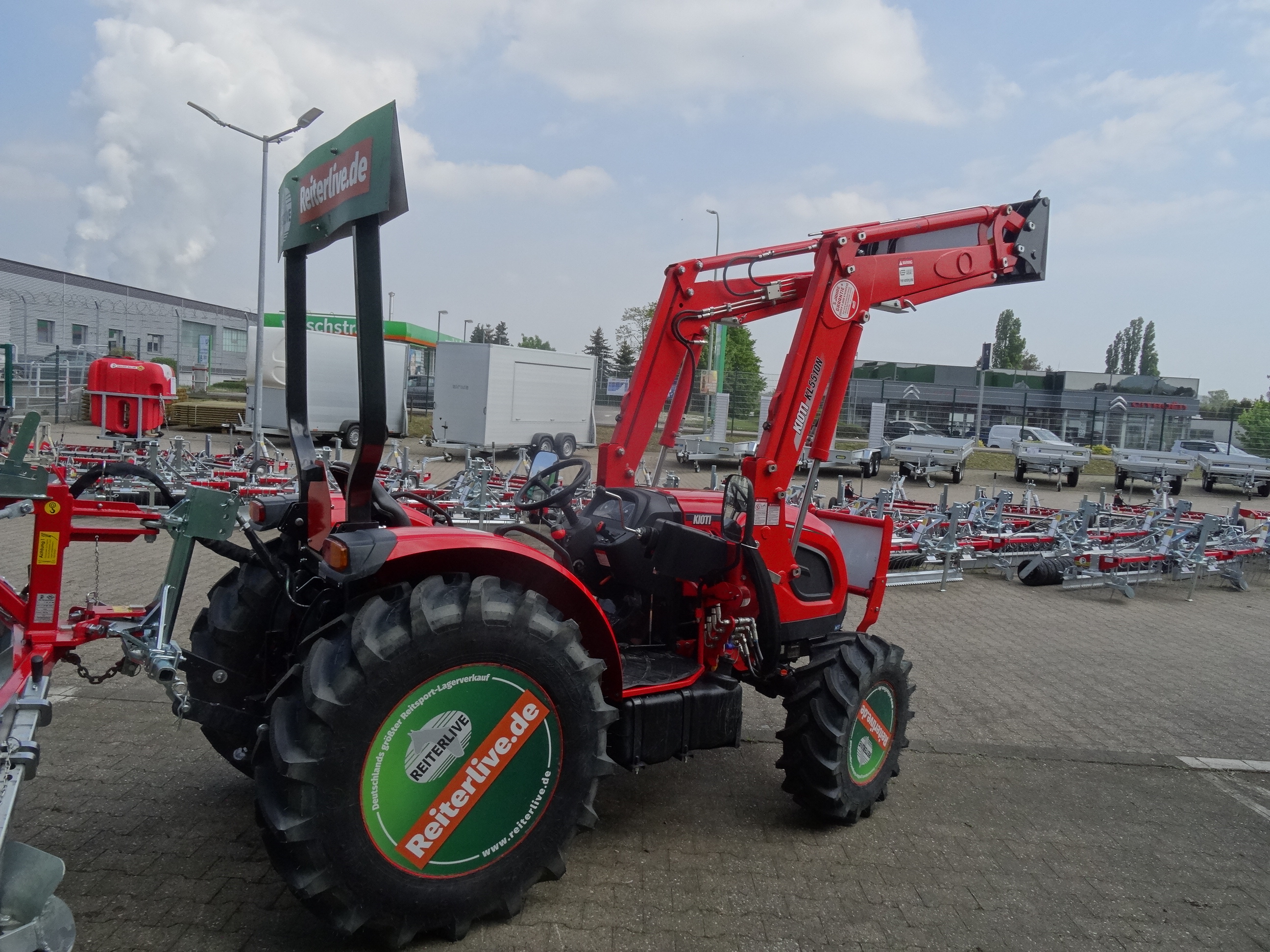 Kioti DK5020 Turniermaschine